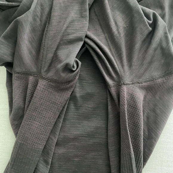 LULULEMON Mens Vent Tech 1/2 Zip Long Sleeve Shirt with Hood Size M - Picture 8 of 13